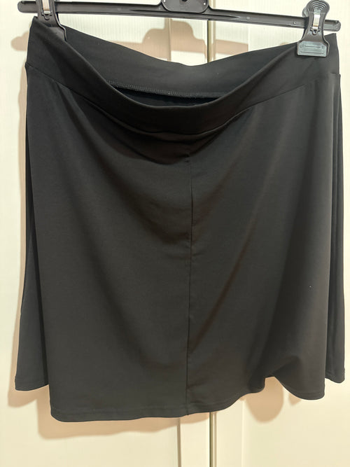 Gonna nera, H&M