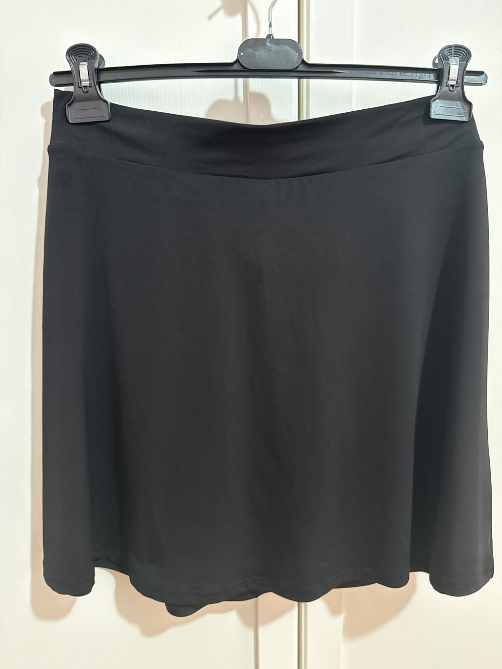 Gonna nera, H&M