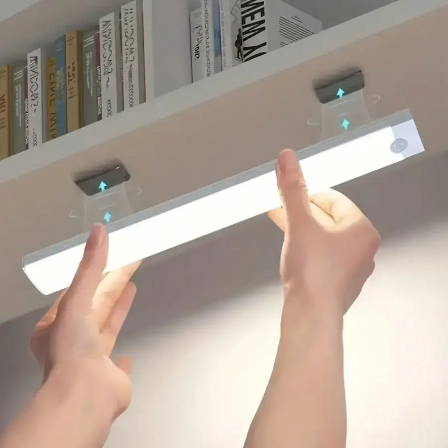 Luz LED inalámbrica con sensor de movimiento – Recargable